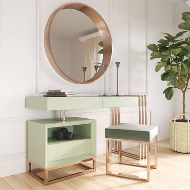 Lacey dressing table with shop mirror